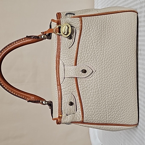 DOONEY AND BOURKE ALL WEATHER LEATHER ESSEX CARRIER BAG BFPM-06-394 - Picture 3 of 9